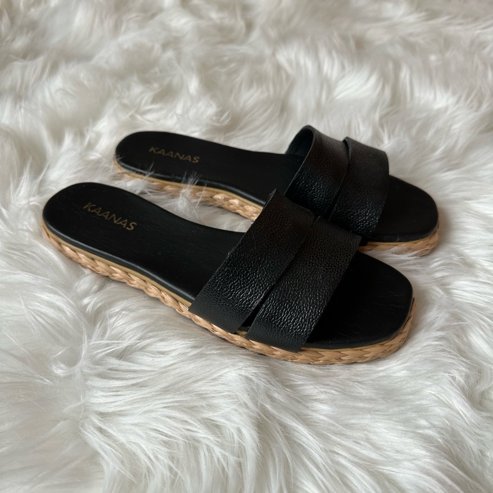Kaanas Black Women's Slide Sandals